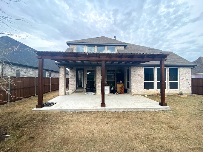 Open pergola structure